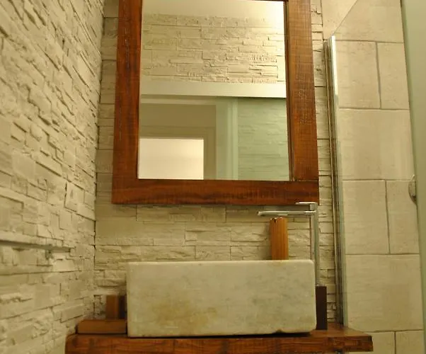 Domus Antiqua San Lorenzo * Janov