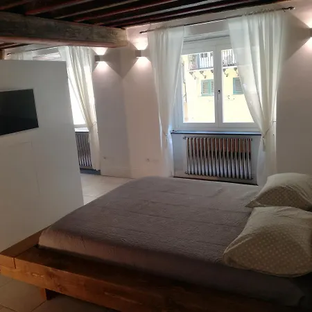 Domus Antiqua San Lorenzo Apartment *