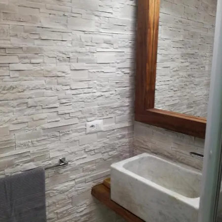 Domus Antiqua San Lorenzo Apartment *
