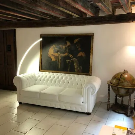 Domus Antiqua San Lorenzo *